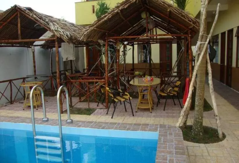 پانسیون Oasis