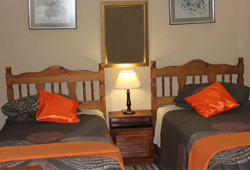 پانسیون Tshimologo Farm Guesthouse