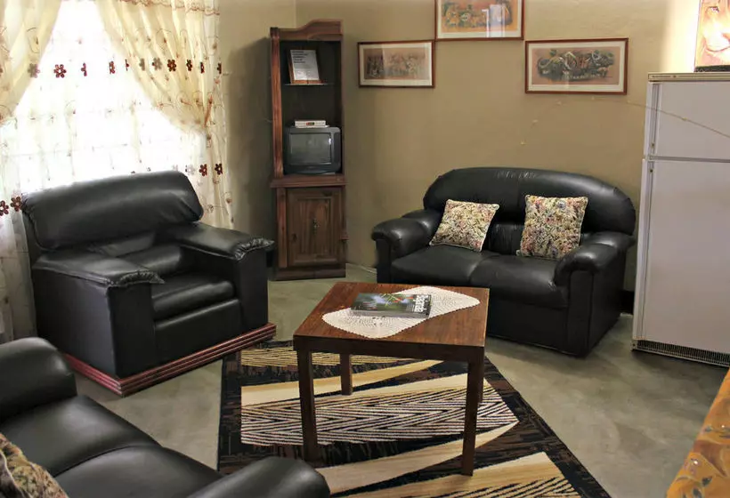 پانسیون Tshimologo Farm Guesthouse