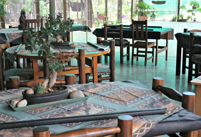 پانسیون Tshimologo Farm Guesthouse