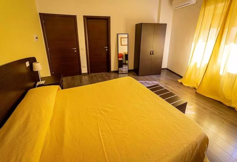 تختخواب و صبحانه Difronte Ai Musei Vaticani