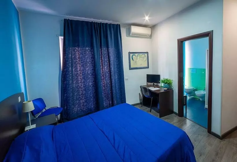 تختخواب و صبحانه Difronte Ai Musei Vaticani