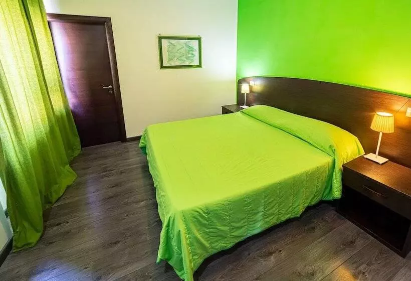 تختخواب و صبحانه Difronte Ai Musei Vaticani