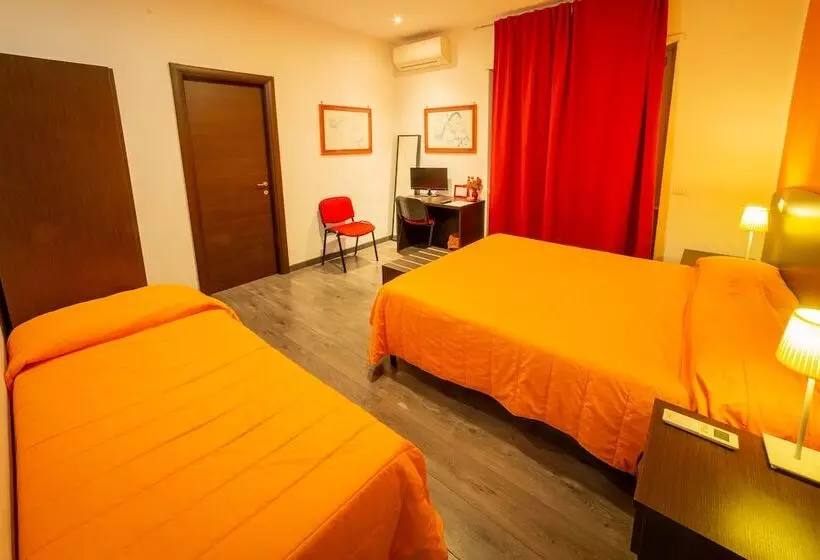 تختخواب و صبحانه Difronte Ai Musei Vaticani