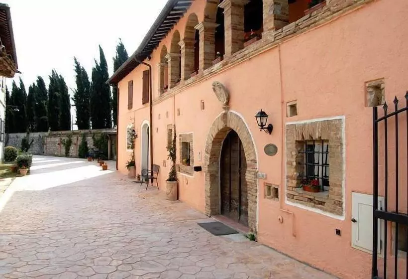 هتل Agriturismo Natalini