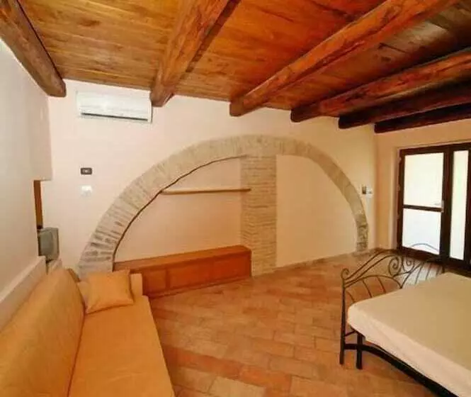 هتل Agriturismo Natalini