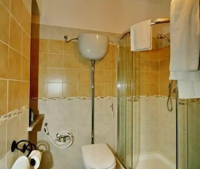 هتل Agriturismo Natalini