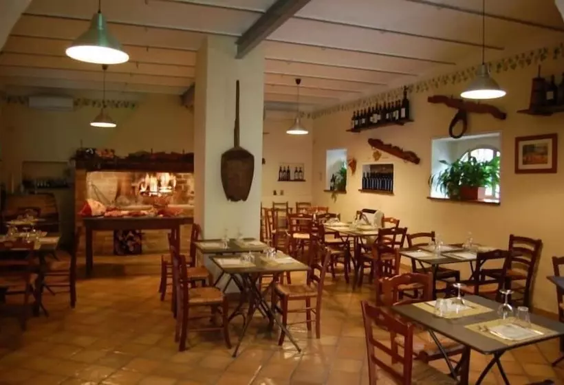 هتل Agriturismo Natalini