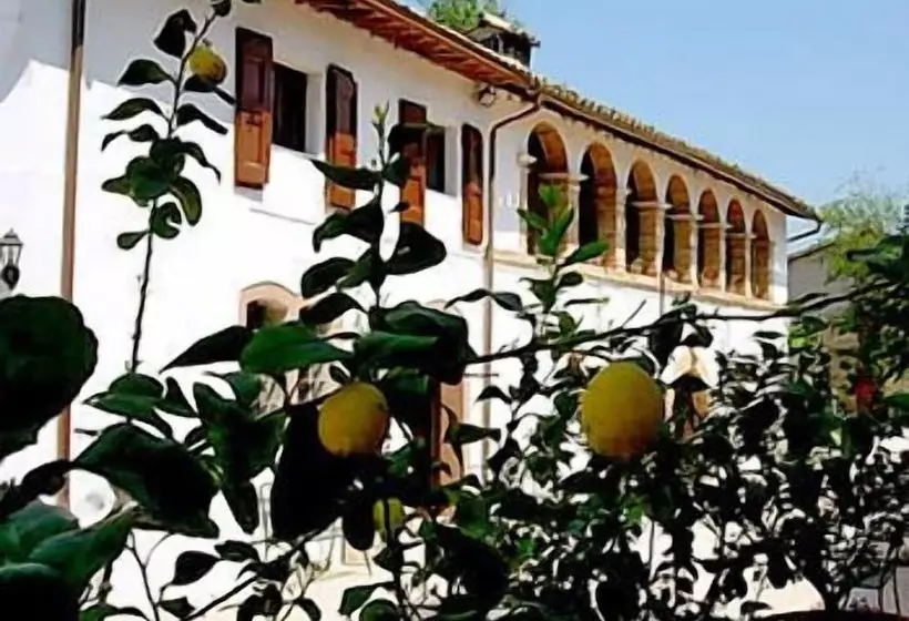 هتل Agriturismo Natalini