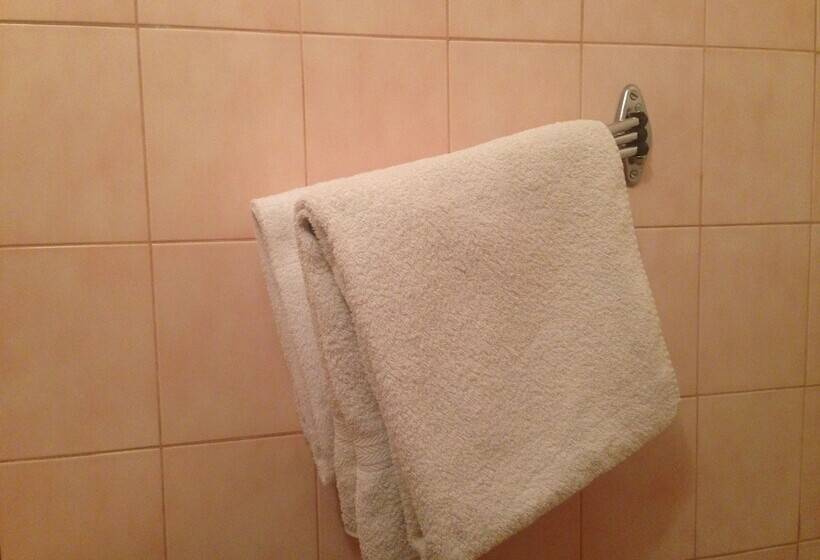 בית מלון כפרי Au Cadran Bleu