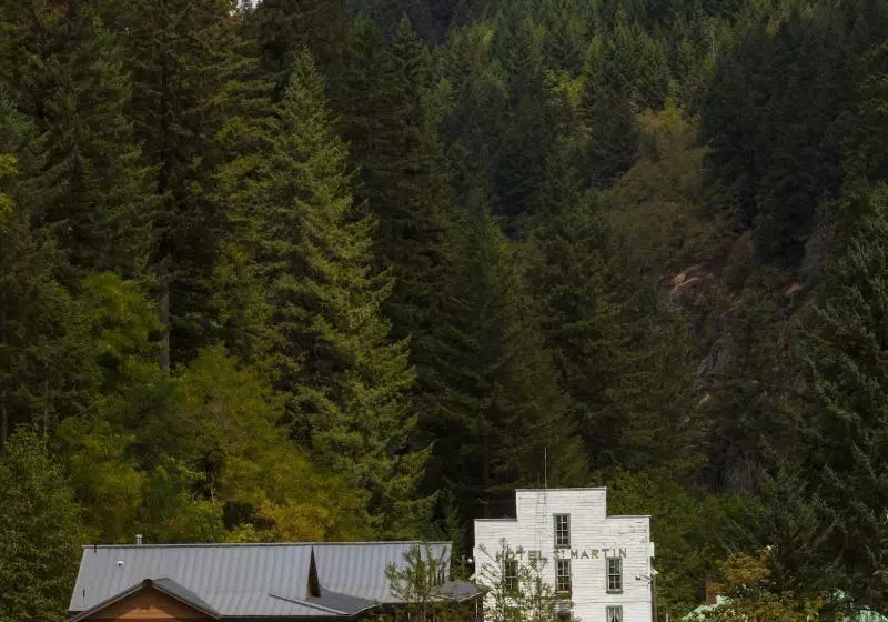 Hotel Carson Hot Springs Resort & Spa