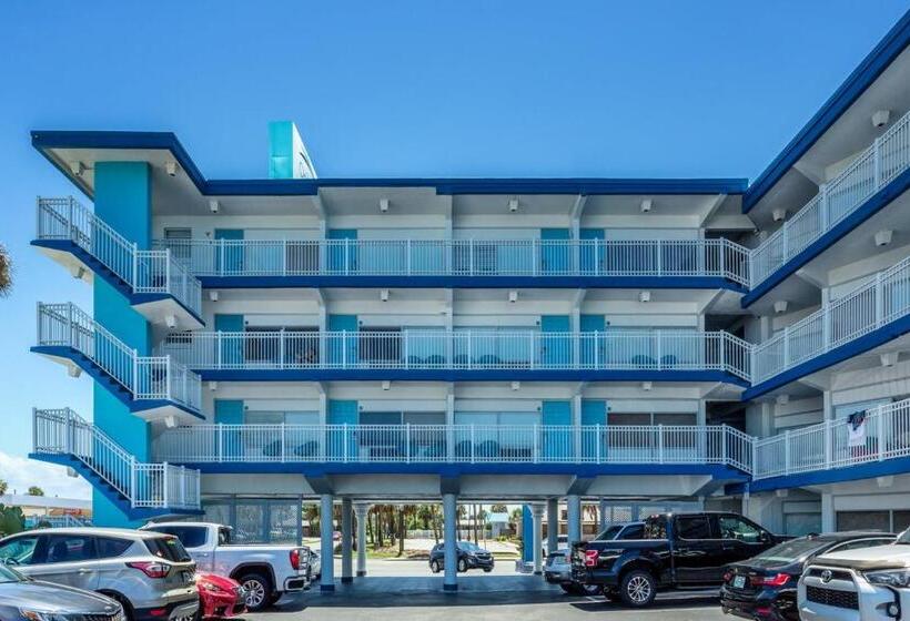 Hotel Chateau Mar Beach Resort