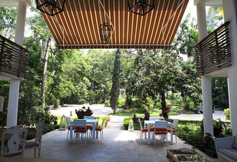 هتل Maxime Boutique