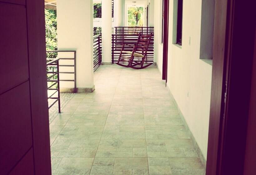 هتل Maxime Boutique