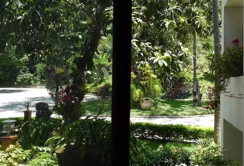 هتل Maxime Boutique