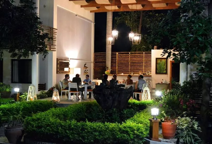 هتل Maxime Boutique