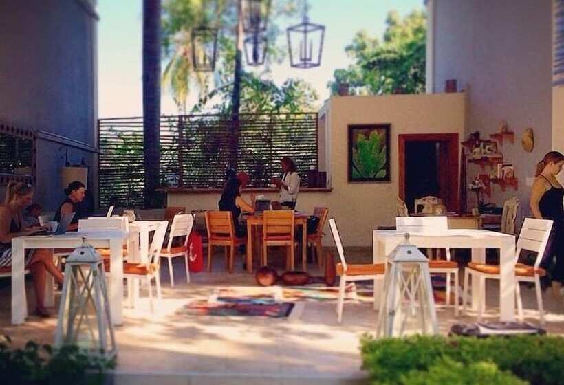 هتل Maxime Boutique