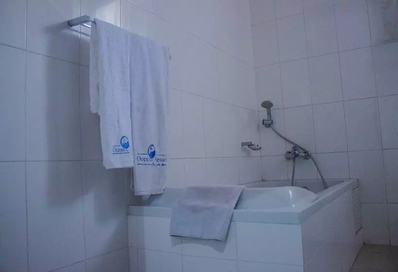 Hotell Oceanic Resort