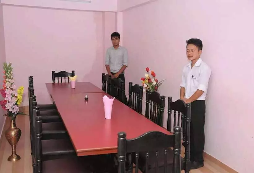 هتل Shiva Shankar