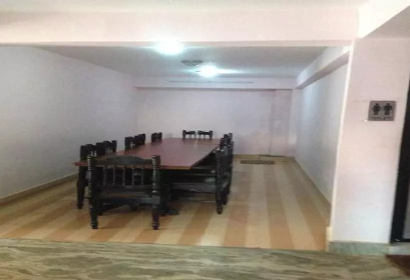 هتل Shiva Shankar