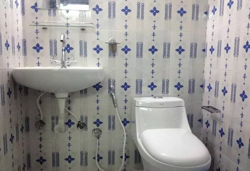 هتل Shiva Shankar