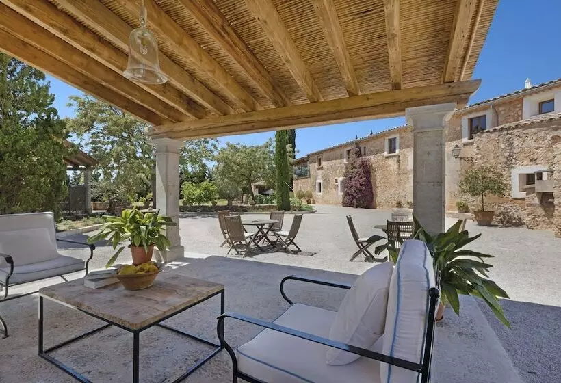 ホテル Torrent Fals