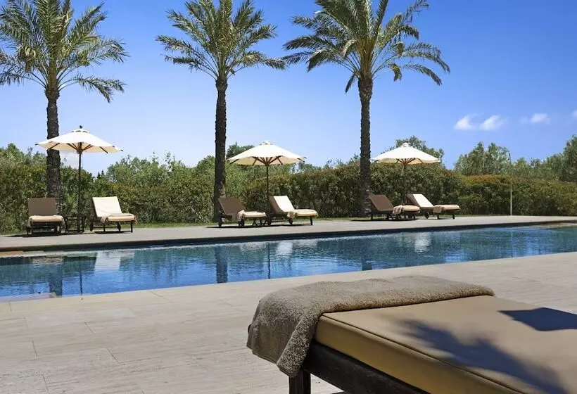 ホテル Torrent Fals