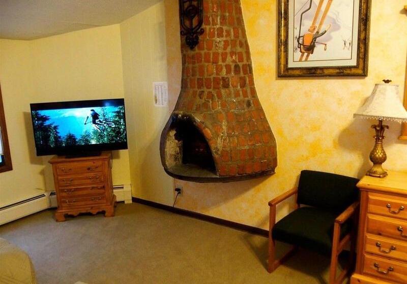 هتل Tyrolean Lodge