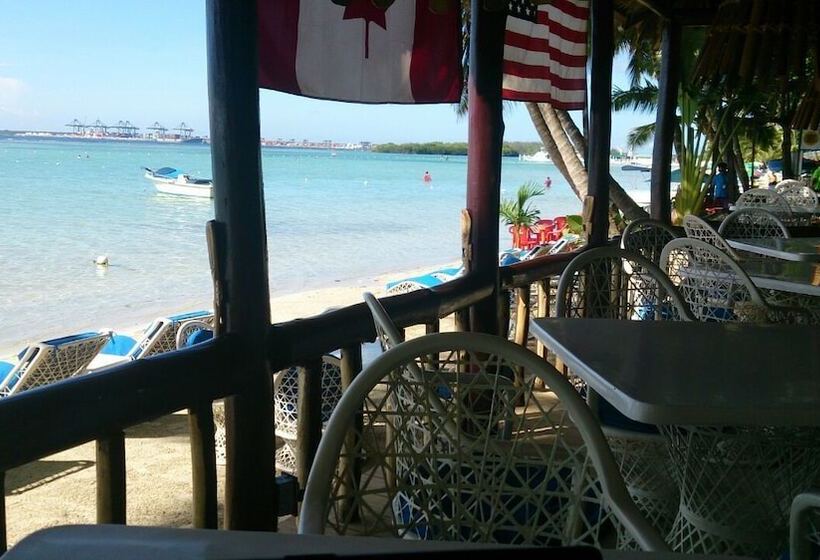 호텔 Village On The Beach