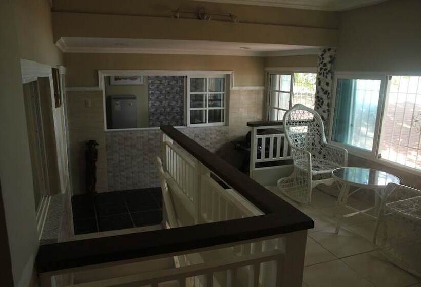 호텔 Village On The Beach