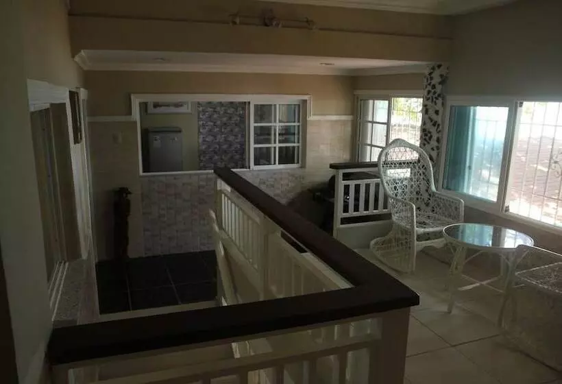 Szálloda Village On The Beach