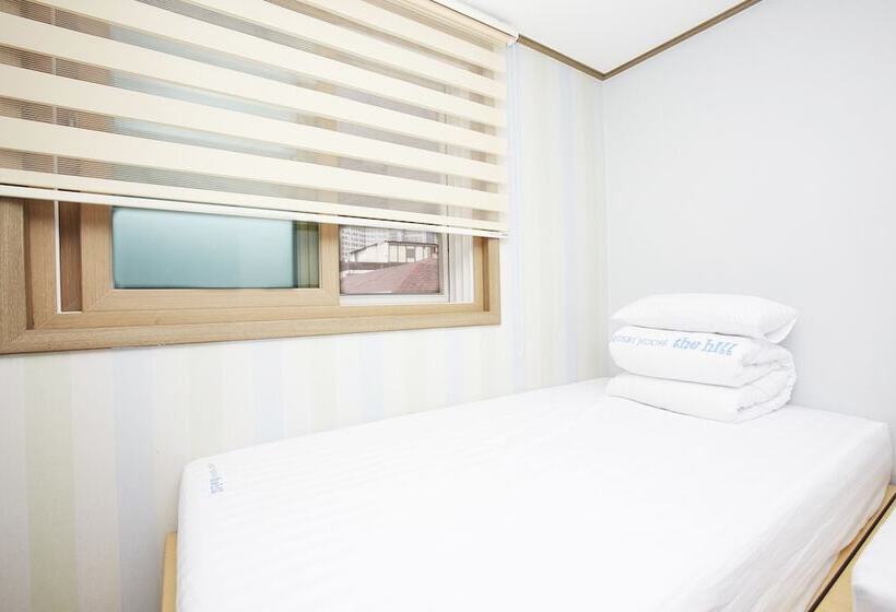 פנסיון Guesthouse The Hill