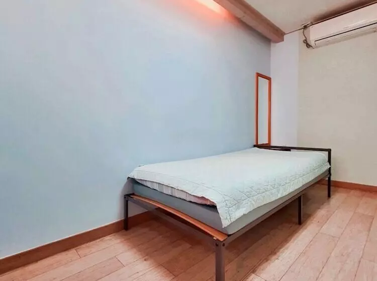 Pensão Guesthouse The Hill