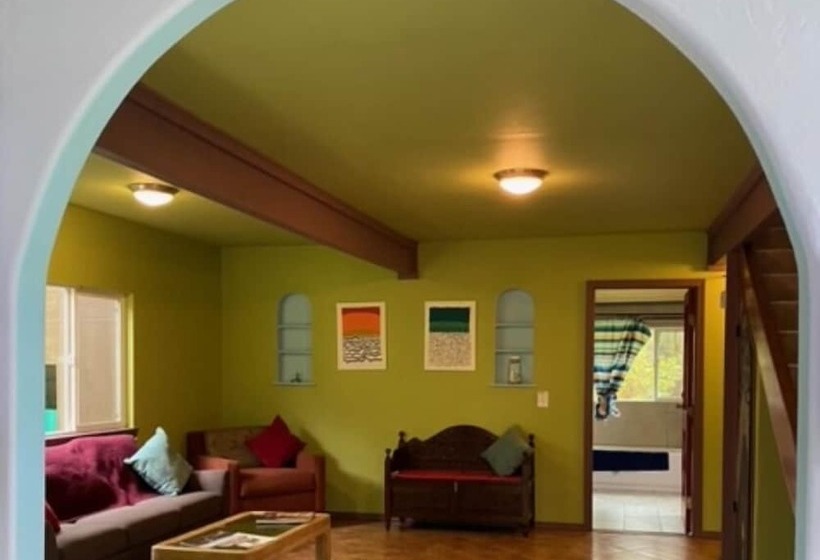 پانسیون Ixchel Hawaii