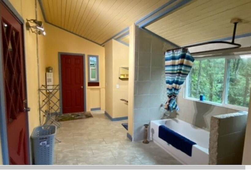 پانسیون Ixchel Hawaii