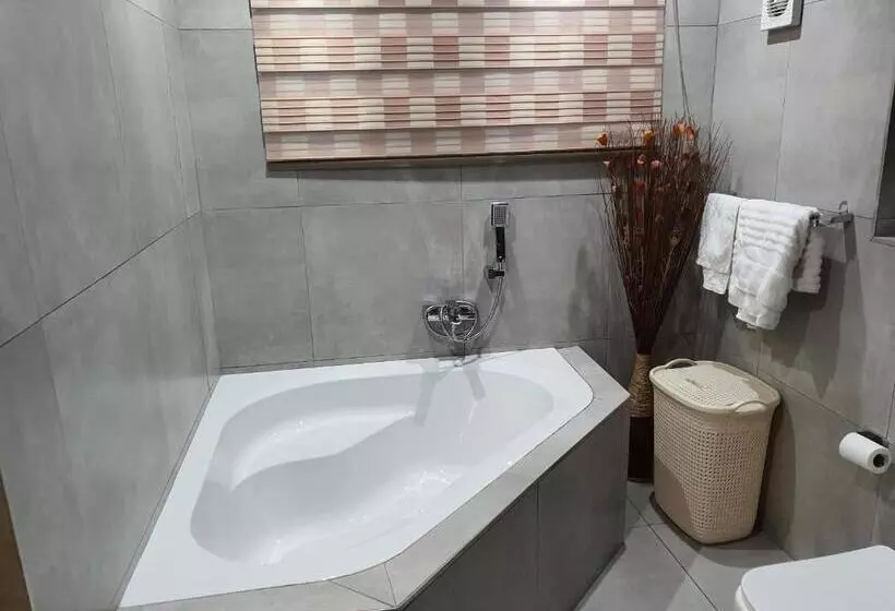 بنسيون Sunnyridge Lodge