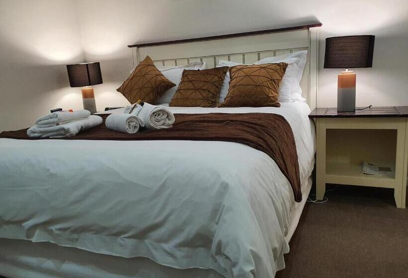 بنسيون Sunnyridge Lodge