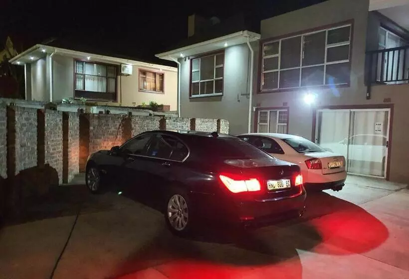 بنسيون Sunnyridge Lodge