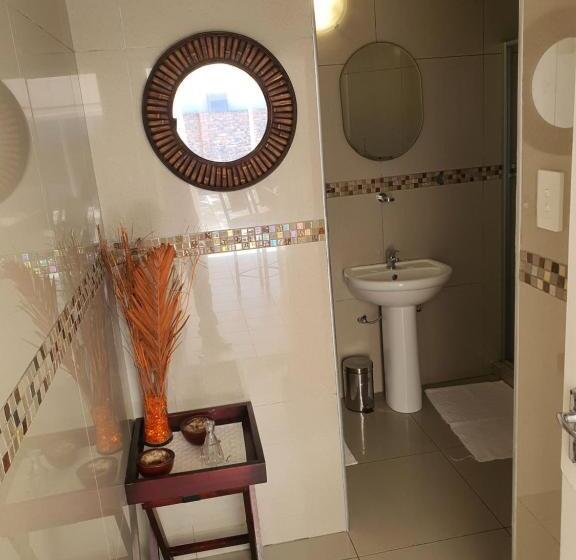 بنسيون Sunnyridge Lodge