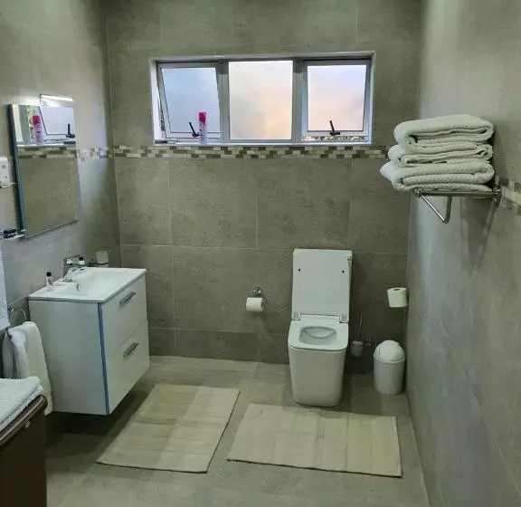 بنسيون Sunnyridge Lodge