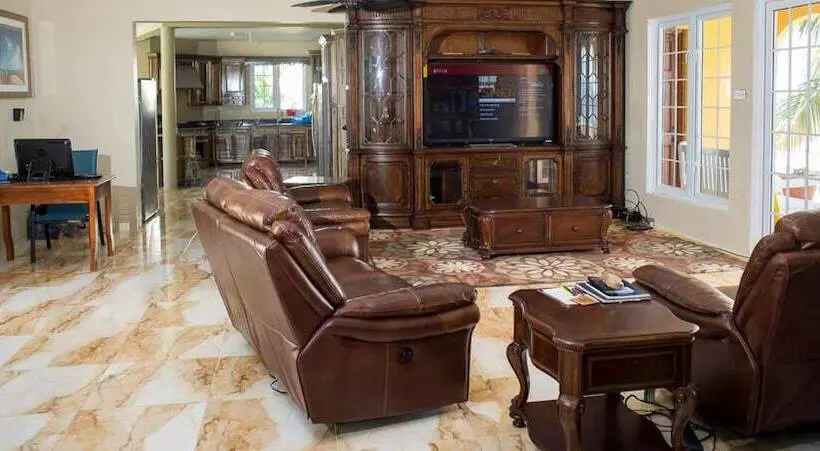 Waters Edge Guest House