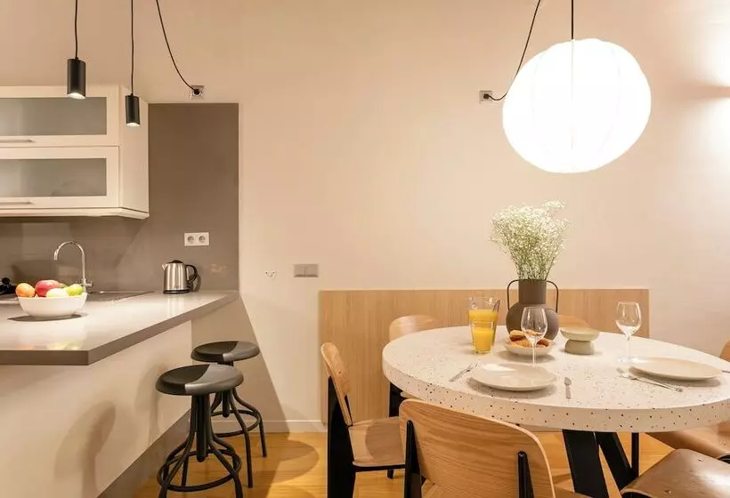 Aspasios Las Ramblas Apartments