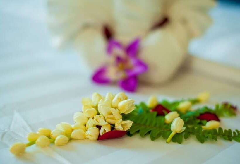 Grand Nai Harn Suites