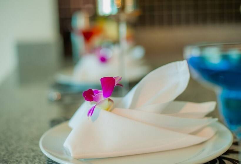 Grand Nai Harn Suites