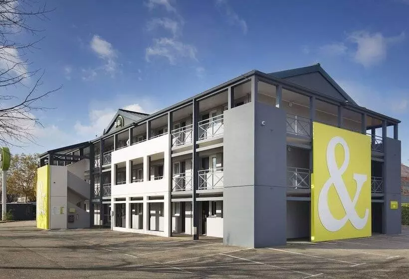 B&B Hotel Lyon St Priest