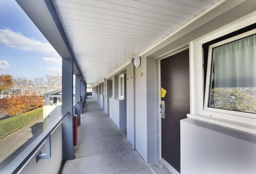 B&B Hotel Lyon St Priest