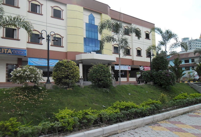 בית מלון כפרי Cittic Batam