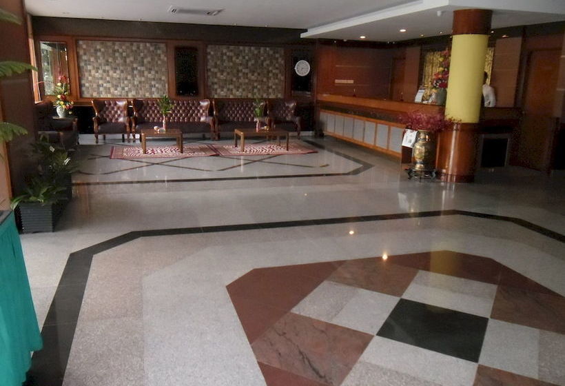 בית מלון כפרי Cittic Batam