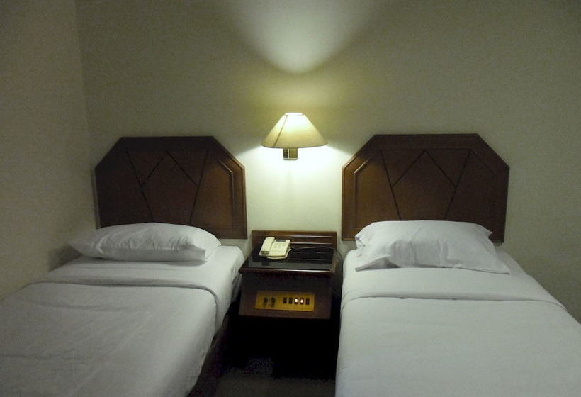 בית מלון כפרי Cittic Batam