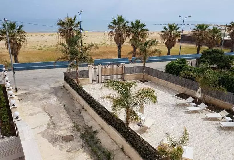 هتل Costa Del Sol